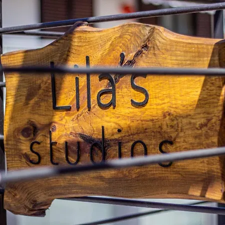 Lila'S Studios Asproválta Exteriér fotografie